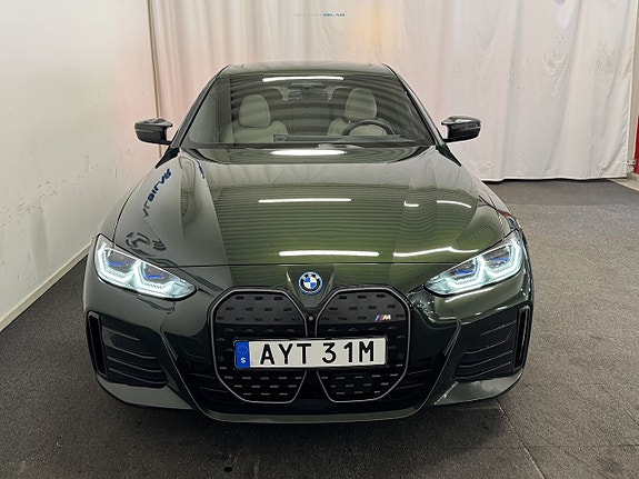 BMW i4 25 of 30