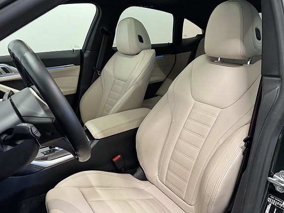BMW i4 7 of 30