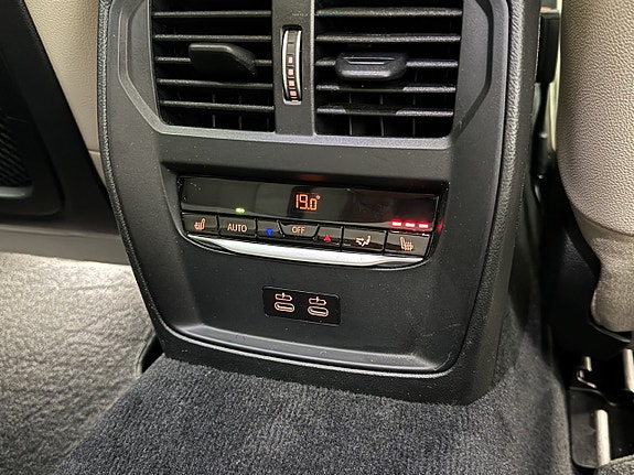 BMW i4 20 of 30