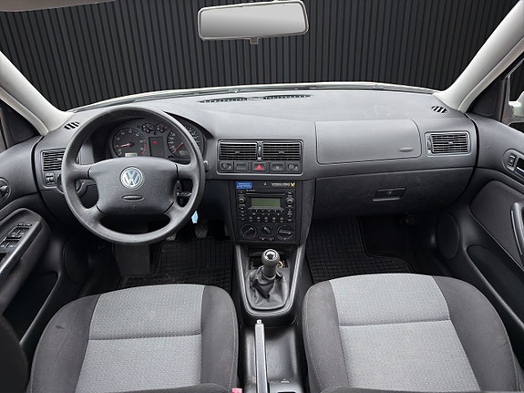 Volkswagen Golf I 11 of 16