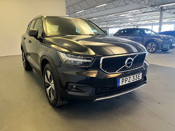 Volvo XC40 4 of 16