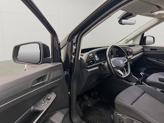 Volkswagen Caddy 15 of 29