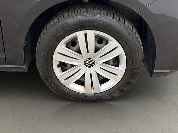 Volkswagen Caddy 29 of 29