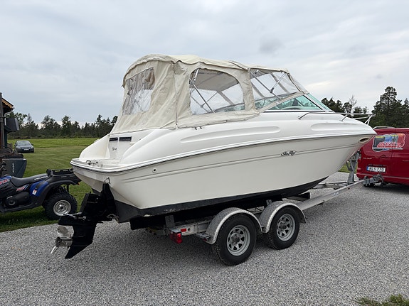 Sea Ray Express Cruiser 215 5 of 13