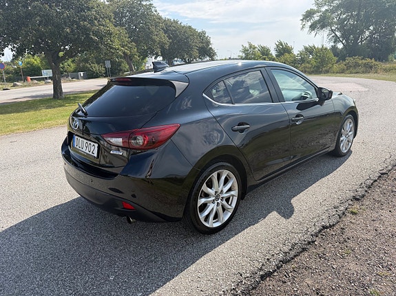 Mazda 3 4 of 12