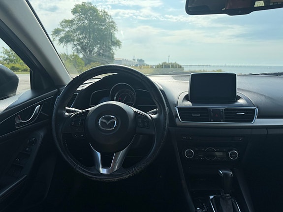 Mazda 3 7 of 12