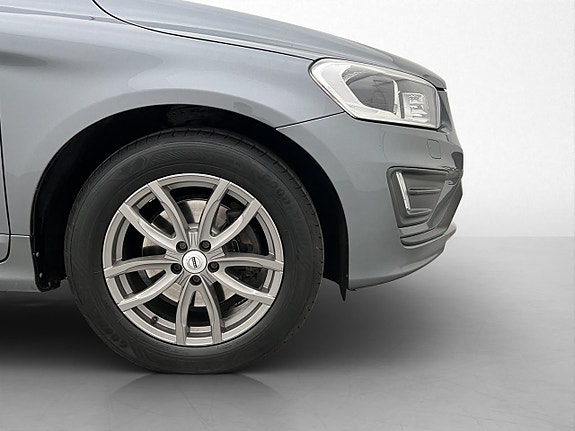 Volvo XC60 30 of 30