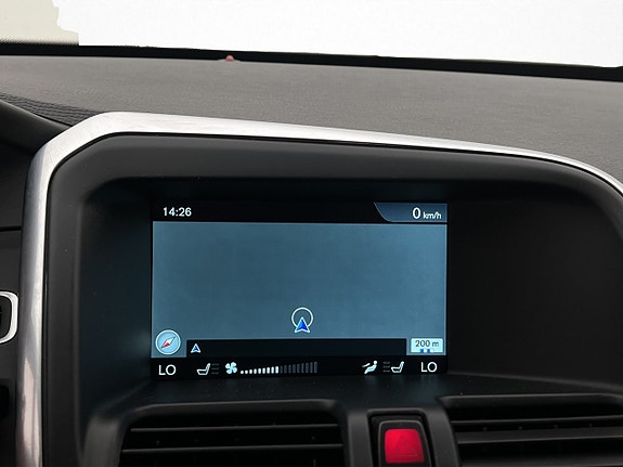 Volvo XC60 18 of 30