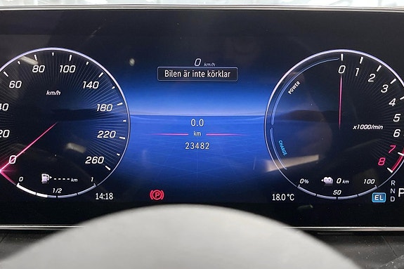 Mercedes-Benz GLC300 18 of 22