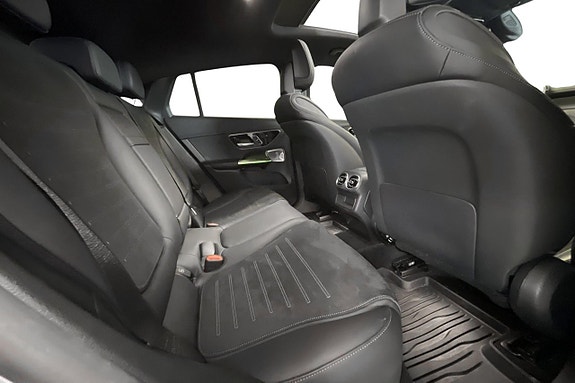 Mercedes-Benz GLC300 10 of 22
