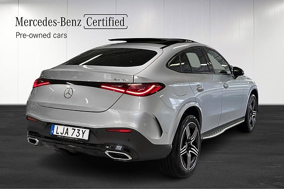 Mercedes-Benz GLC300 2 of 22