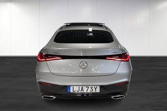 Mercedes-Benz GLC300 14 of 22