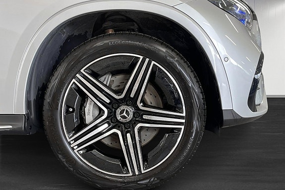 Mercedes-Benz GLC300 6 of 22
