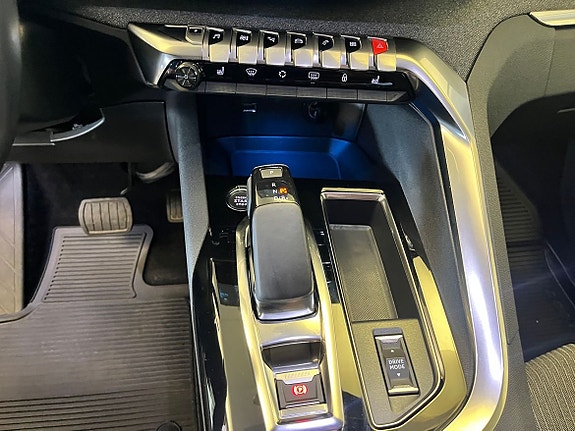 Peugeot 3008 9 of 13