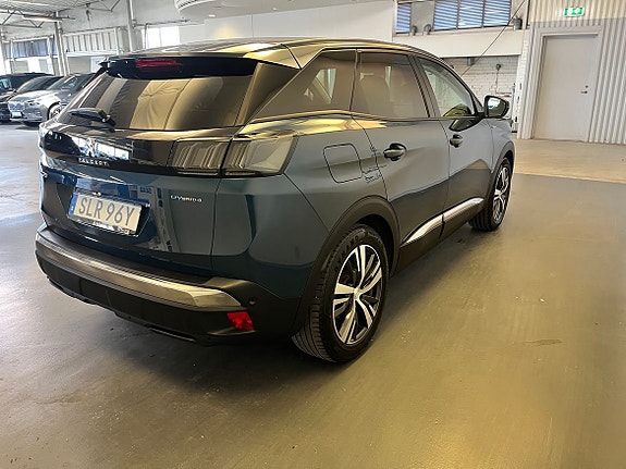 Peugeot 3008 4 of 13