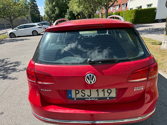 Volkswagen Passat 4 of 6