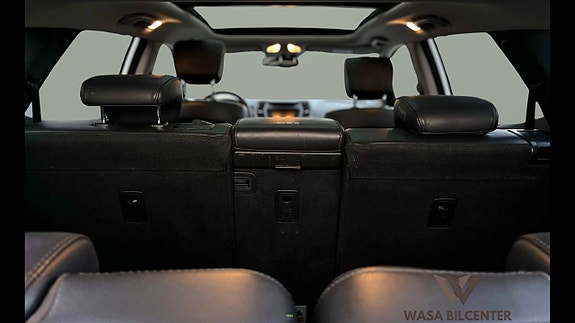 Hyundai Santa Fe 12 of 16