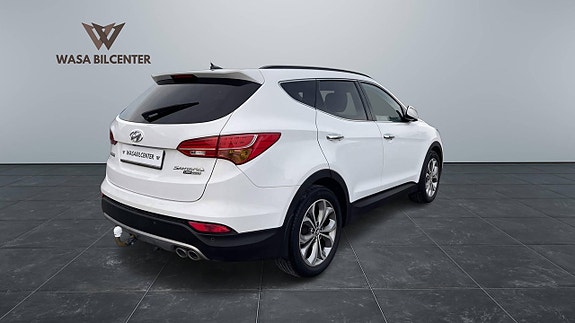 Hyundai Santa Fe 16 of 16