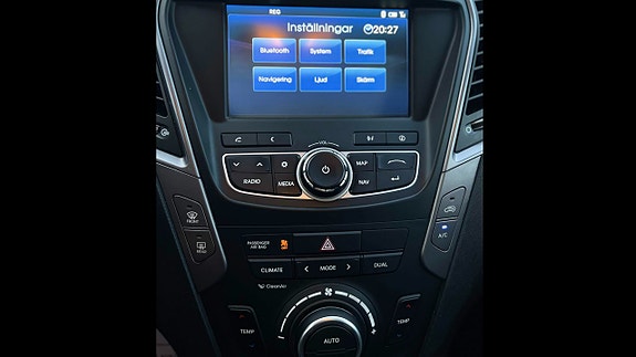 Hyundai Santa Fe 10 of 16