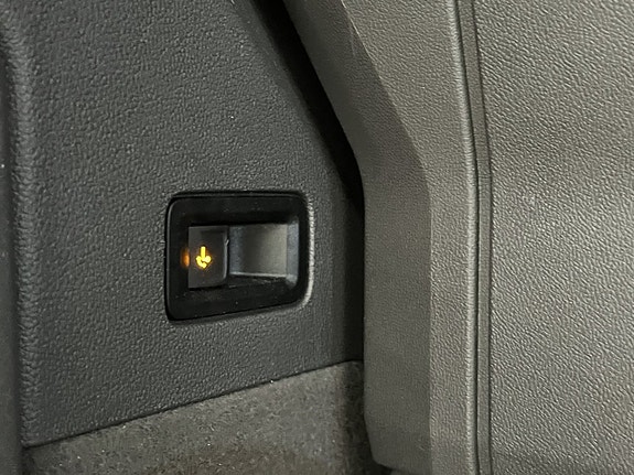 Volkswagen Multivan 30 of 30