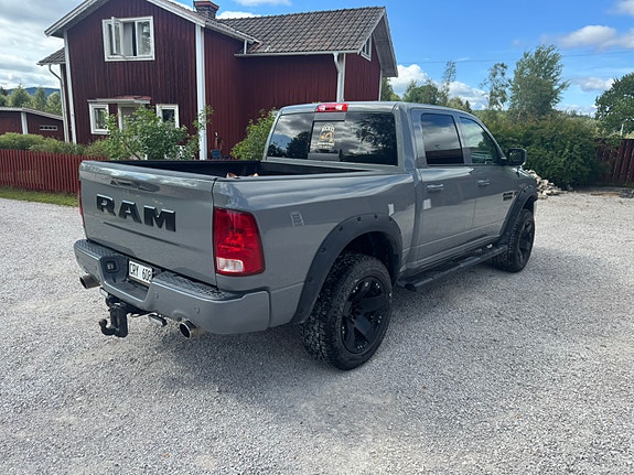 RAM 1500 10 of 11