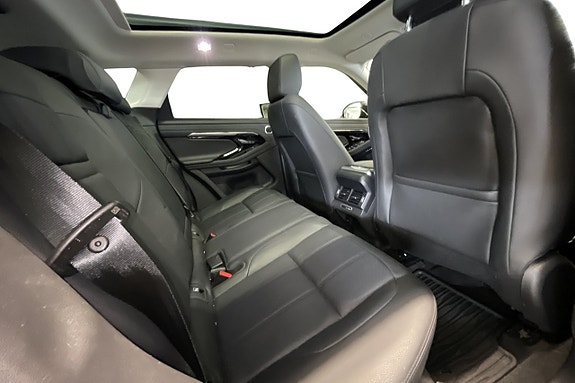 Land Rover Range Rover Evoque 15 of 30