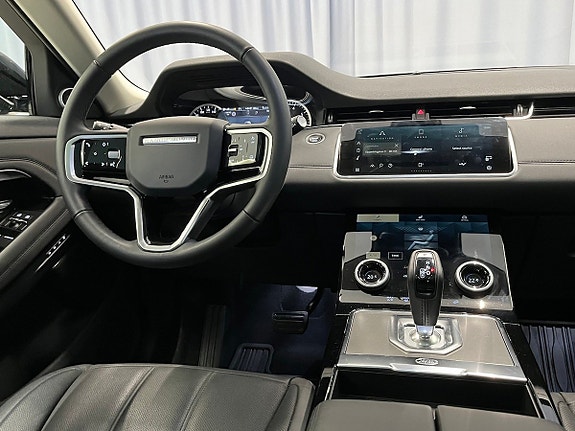 Land Rover Range Rover Evoque 17 of 30