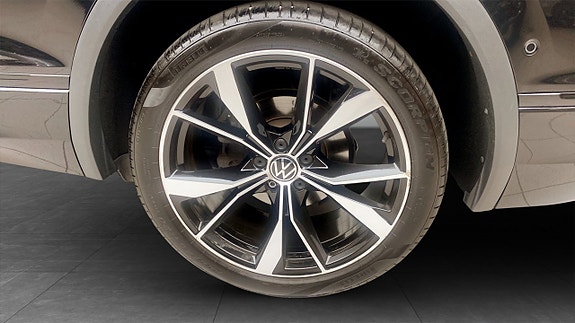Volkswagen Tiguan Allspace 6 of 12