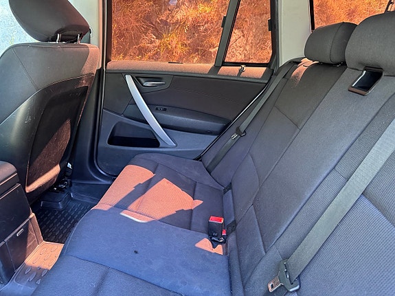BMW X3 7 of 7