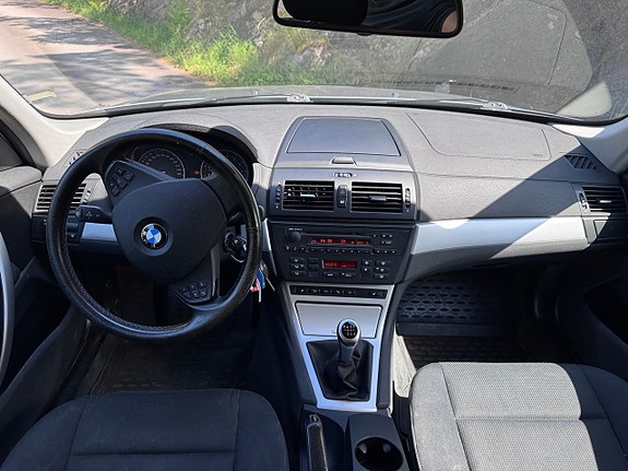 BMW X3 6 of 7