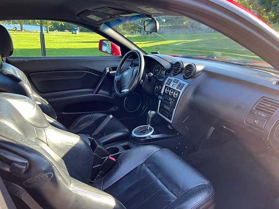 Hyundai Coupe 4 of 18