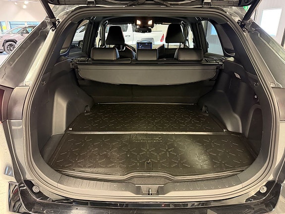 Toyota RAV4 12 of 12