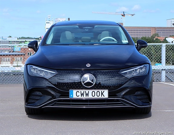 Mercedes-Benz EQE300 20 of 20
