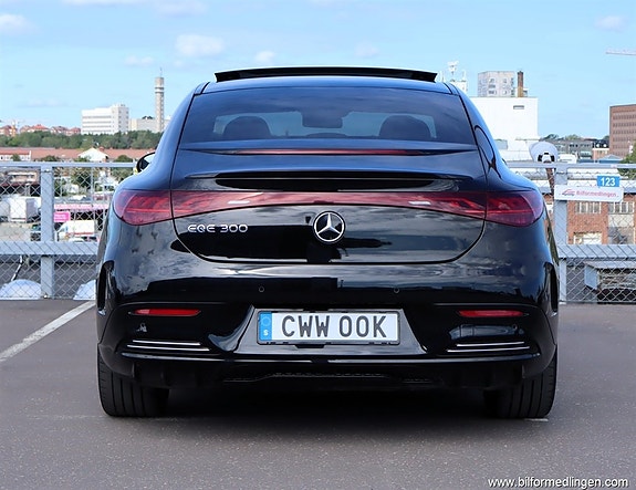 Mercedes-Benz EQE300 19 of 20