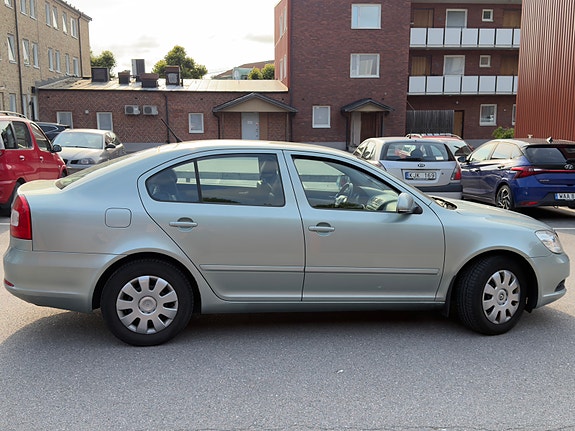 Skoda Octavia 4 of 19