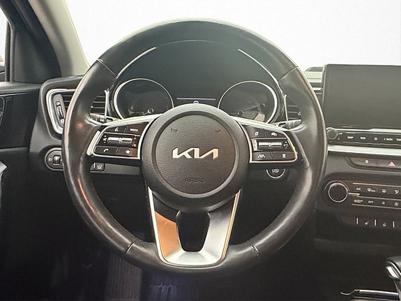 Kia Ceed 13 of 30