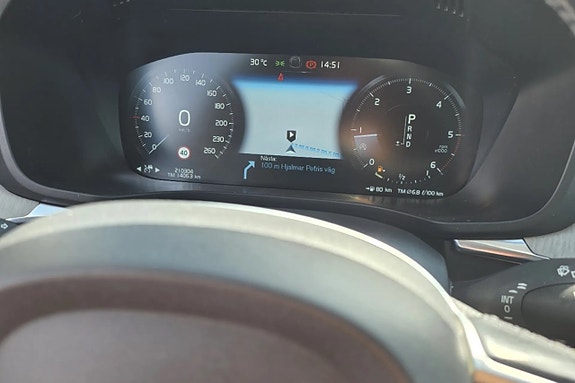 Volvo XC60 8 of 21