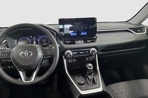 Toyota RAV4 10 of 12
