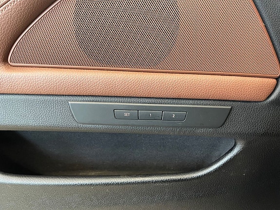BMW 520 21 of 24