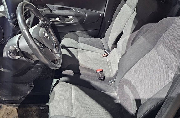 Opel Combo 6 of 9