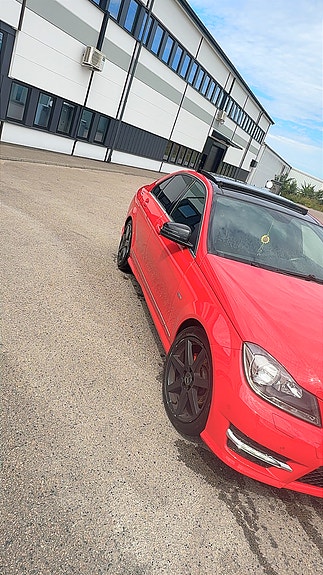 Mercedes-Benz C200 6 of 6