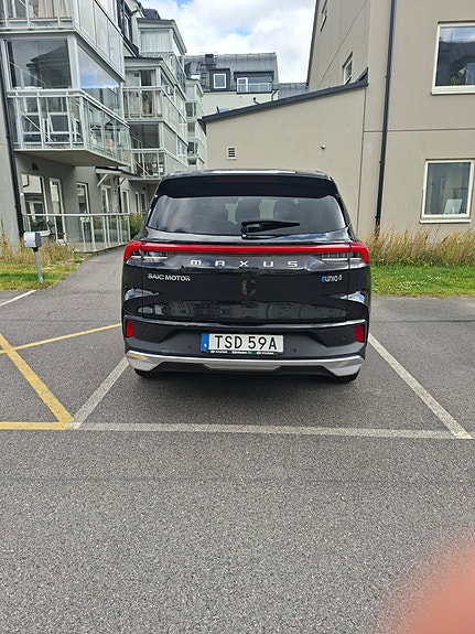 Maxus Euniq 6 2 of 6