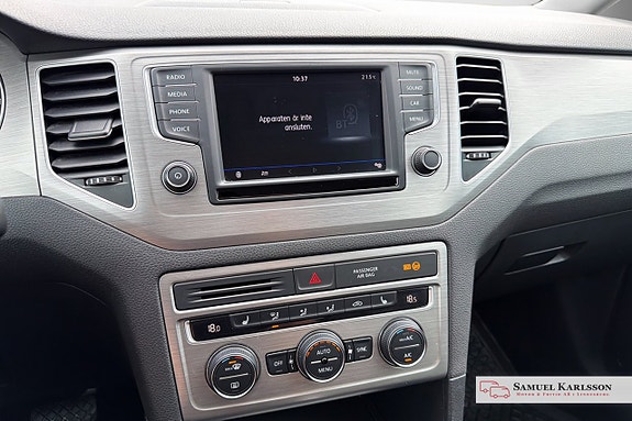 Volkswagen Golf Sportsvan 17 of 17