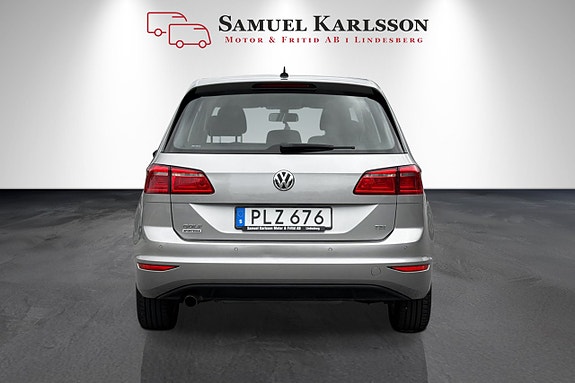 Volkswagen Golf Sportsvan 4 of 17