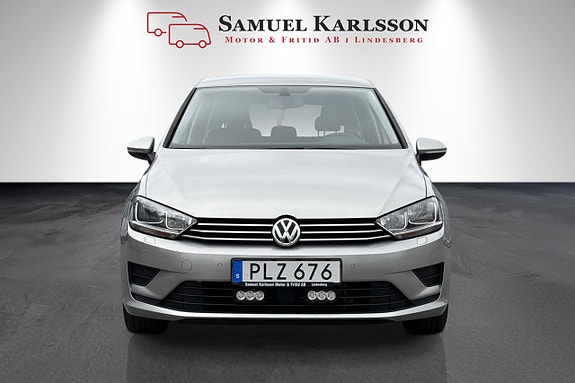 Volkswagen Golf Sportsvan 8 of 17