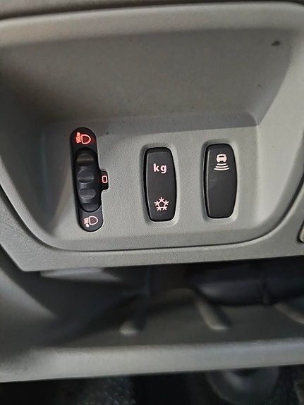 Renault Trafic 7 of 13