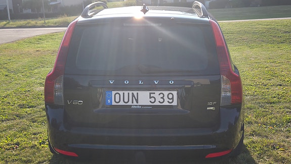 Volvo V50 4 of 12