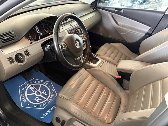 Volkswagen Passat 5 of 6