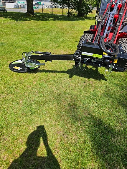 Greentec Redskapsarm med kant-/stolpklippare och grensåg 3 of 6
