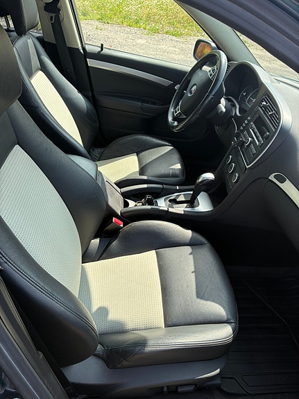 Saab 9-3 5 of 10